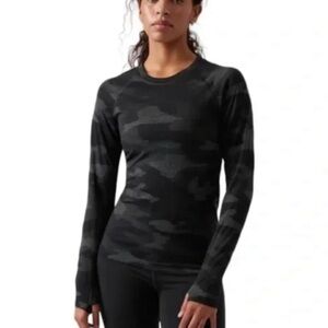 Athleta Momentum Camo Long Sleeve